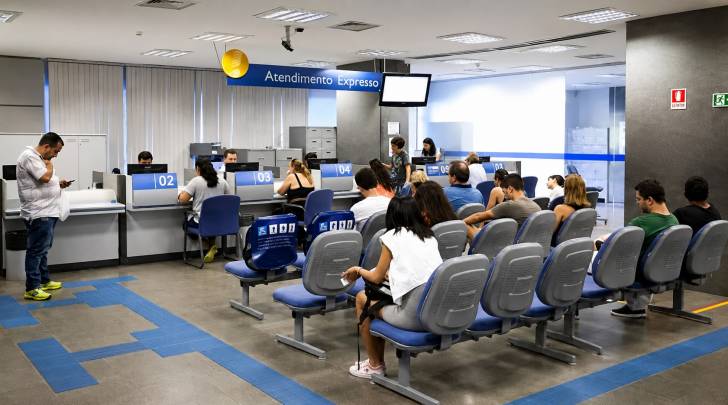 Bancos terão expediente especial em dia de jogos do Brasil na Copa